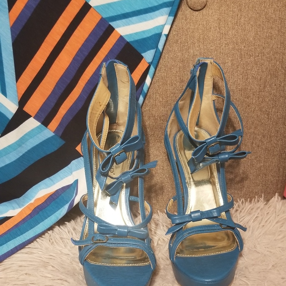Turquoise heels